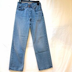 Vintage Levi’s High-Waisted, Straight-leg [size 27]